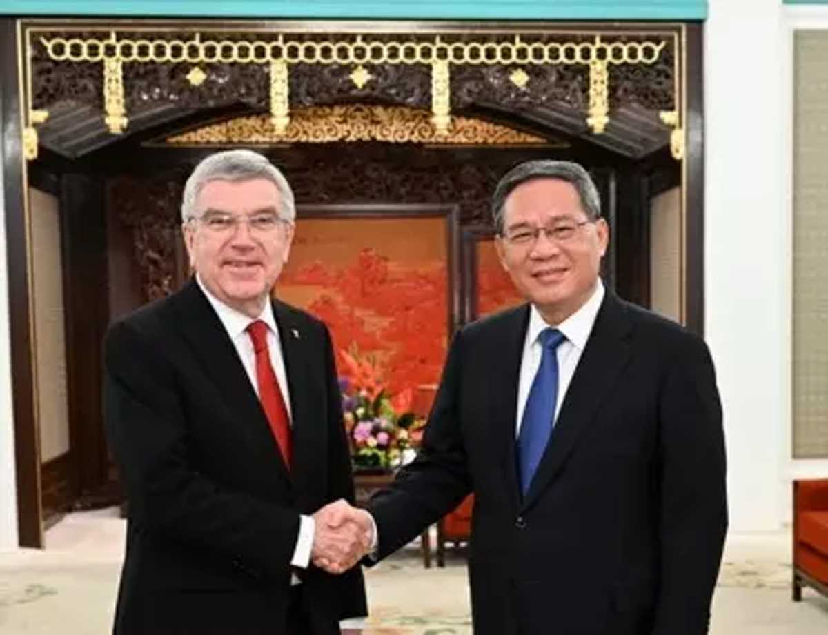 चीनी पीएम ली छ्यांग ने आईओसी अध्यक्ष से मुलाकात की